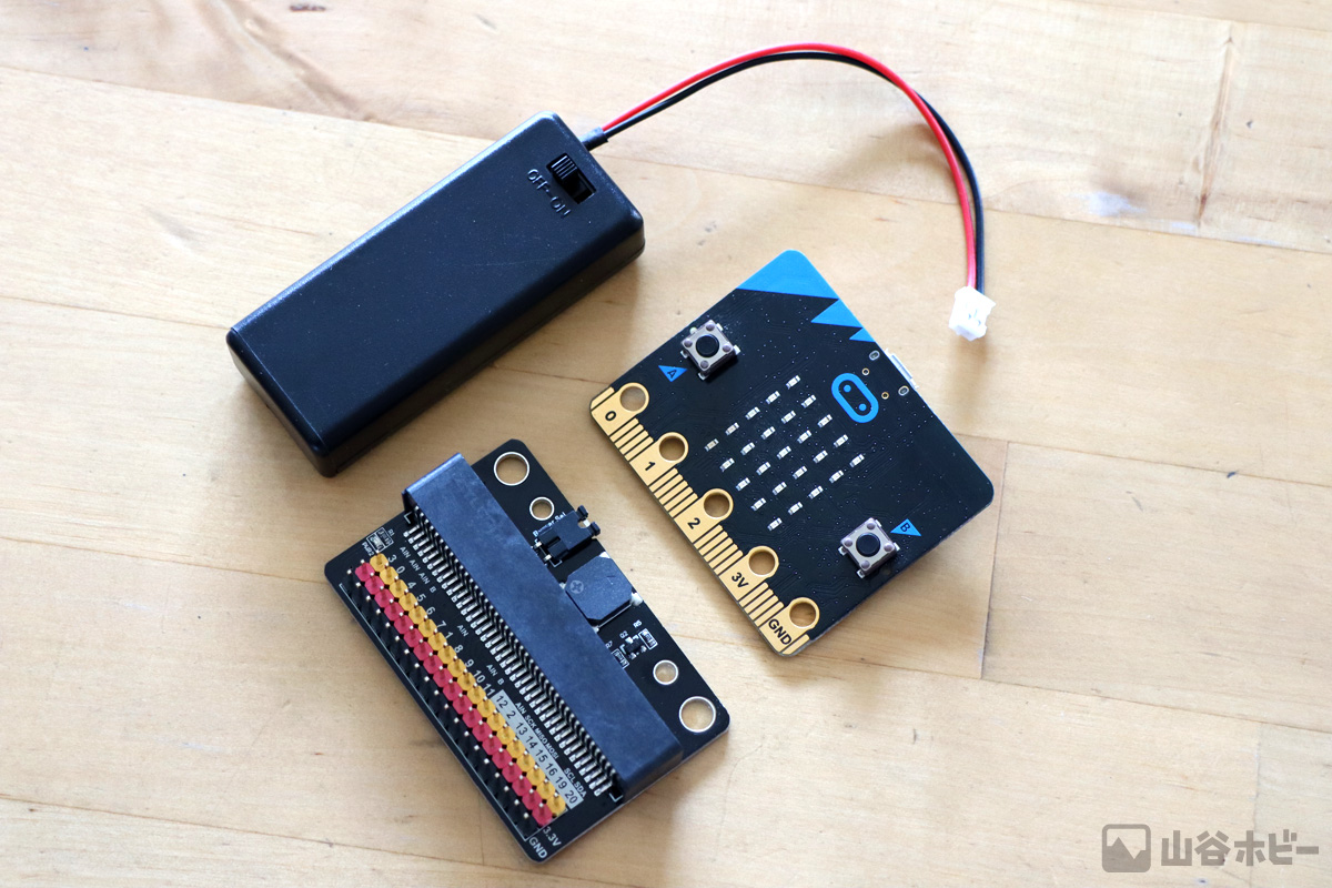micro:bit、電池ボックスとIObit